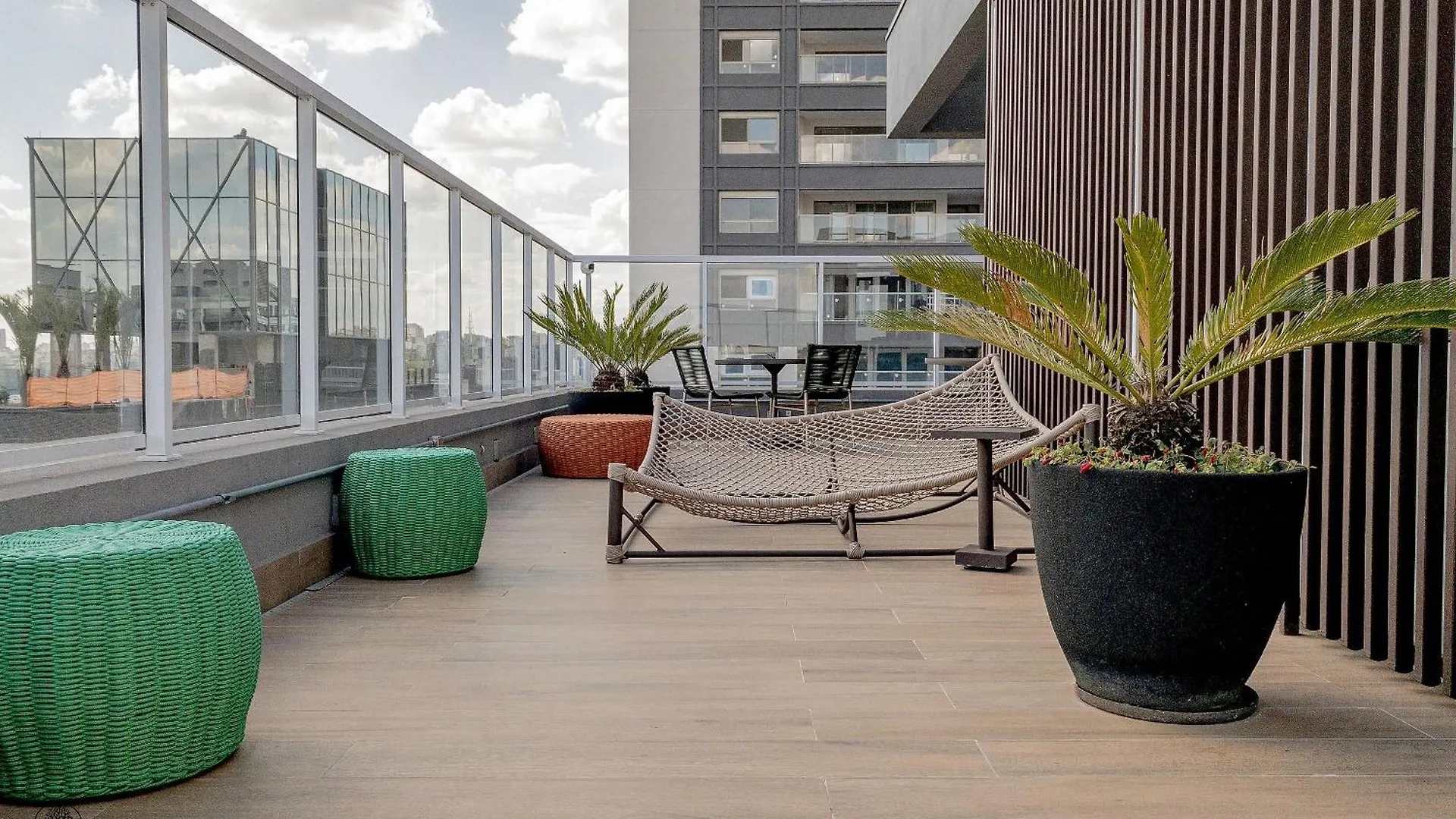 Palazzo Ibirapuera 21 º Andar Wi-Fi, Ar E Metro A 5 Minutos 0*, São Paulo
