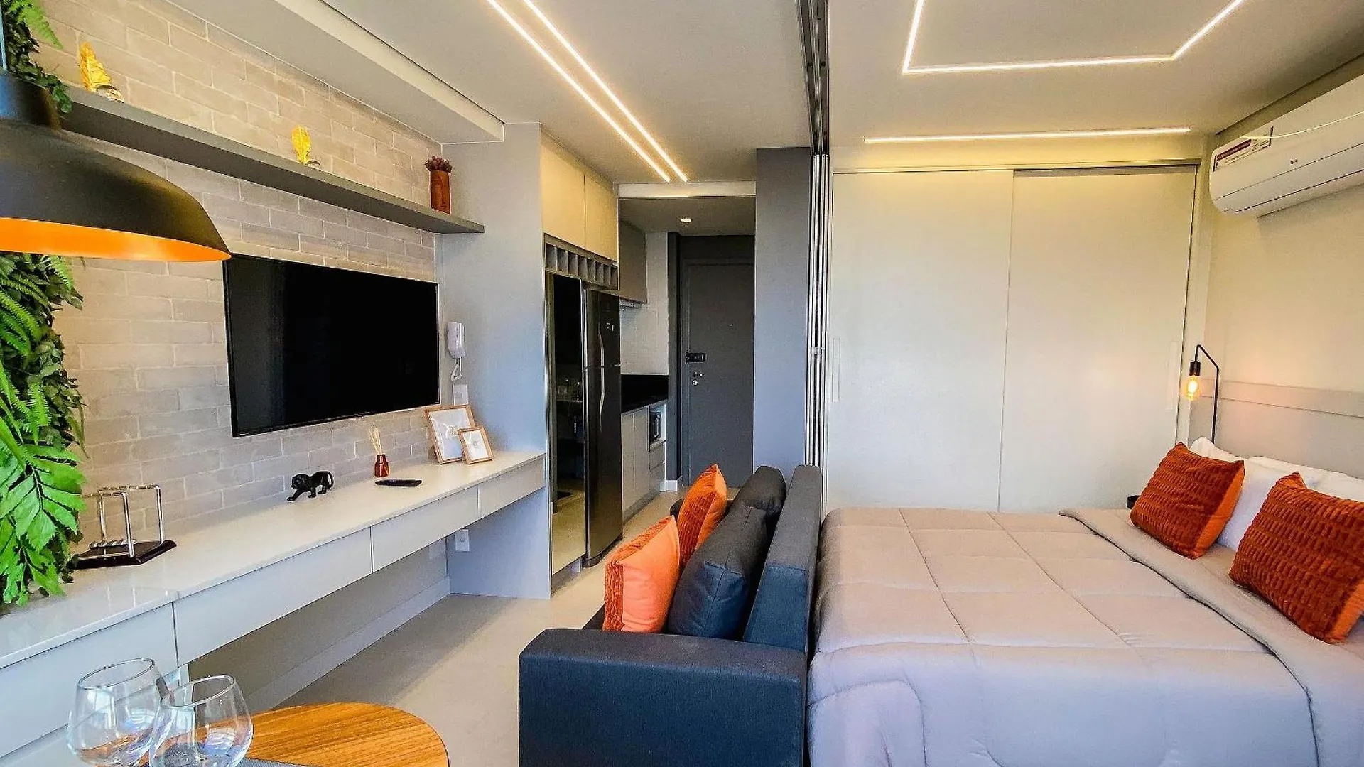 Palazzo Ibirapuera 21 º Andar Wi-Fi, Ar E Metro A 5 Minutos Brasil